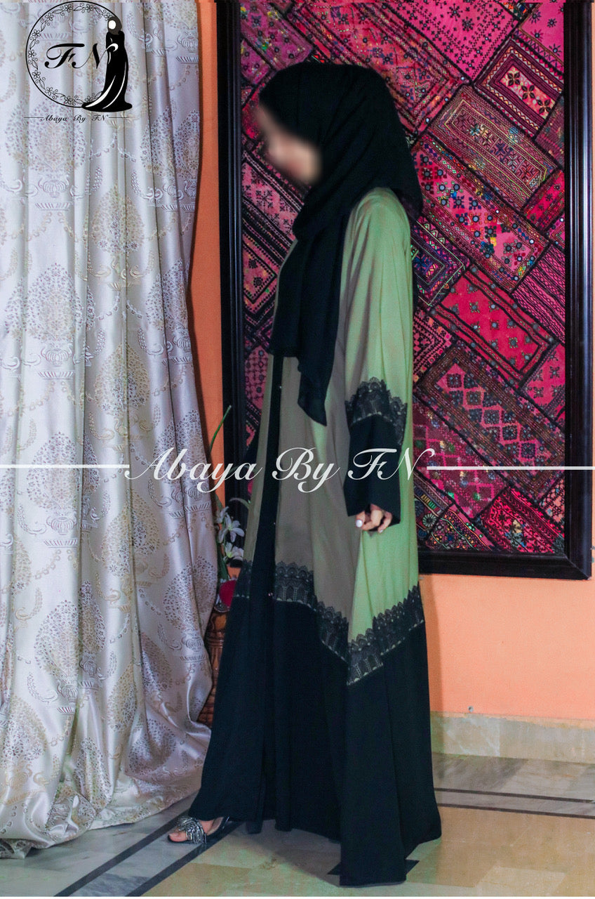 Ishya Lace Abaya
